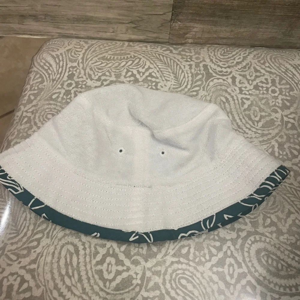 The Children's Place ToddlerReversible Bucket Hat Green Tropical Oahu 36M-4T NWT